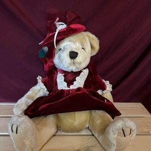 Vintage 1997 Plush PIckford Brass Button Pearl Bear of Wealth 9”. “Pearl”